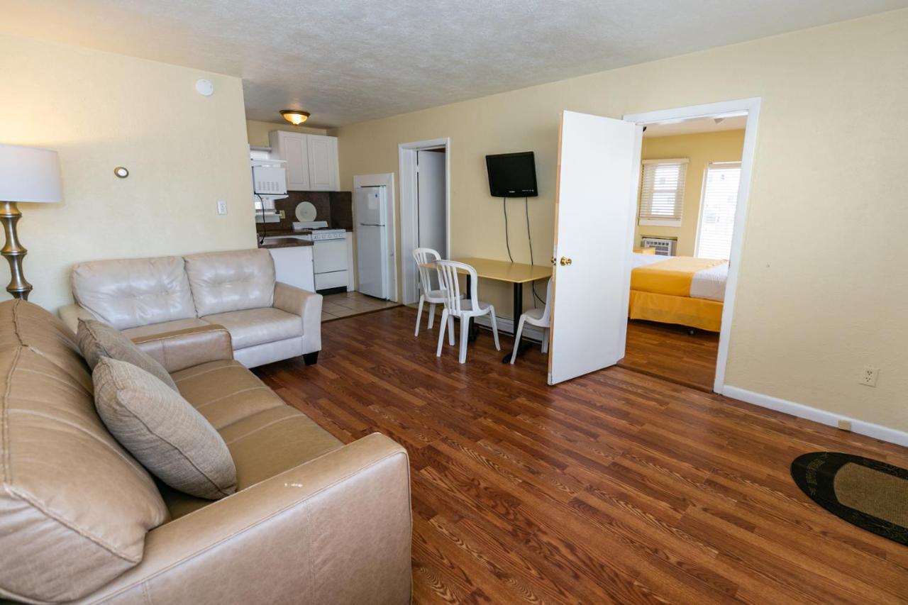 American Safari Motel Wildwood Crest Bagian luar foto